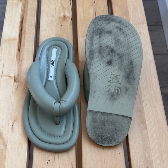 Zara Sage Green Sandals size38/7 in US. - Picture 5 of 5